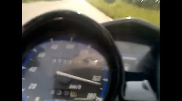 Video: Breaking the record, Top Speed Old Vixion 165 kpj on ...